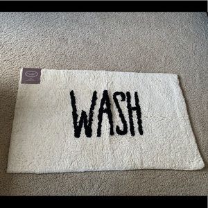 Rae Dunn Bath Mat